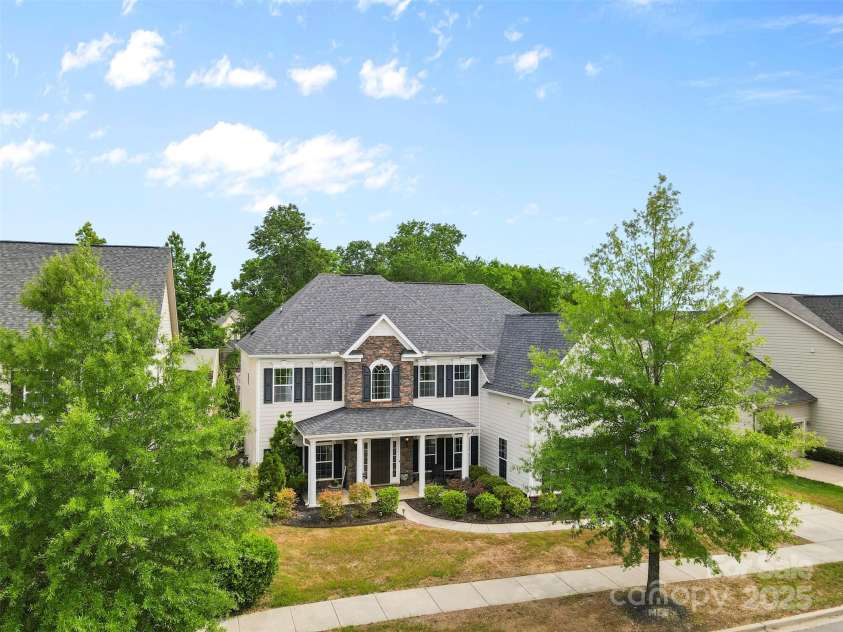 11523 Warfield Avenue, Huntersville, NC 28078.  MLS# CAR4238987, YatesRealty ID 4761. 