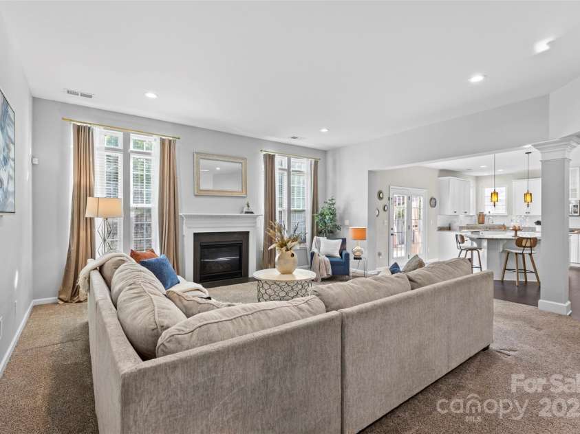 11523 Warfield Avenue, Huntersville, NC 28078.  MLS# CAR4238987, YatesRealty ID 4761. 
