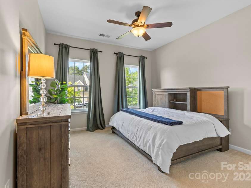 11523 Warfield Avenue, Huntersville, NC 28078.  MLS# CAR4238987, YatesRealty ID 4761. 