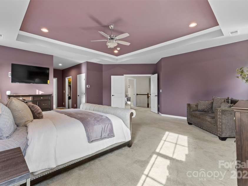 11523 Warfield Avenue, Huntersville, NC 28078.  MLS# CAR4238987, YatesRealty ID 4761. 