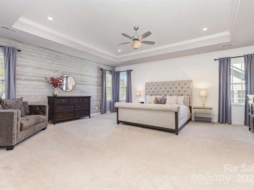 11523 Warfield Avenue, Huntersville, NC 28078.  MLS# CAR4330048, YatesRealty ID 4761. 