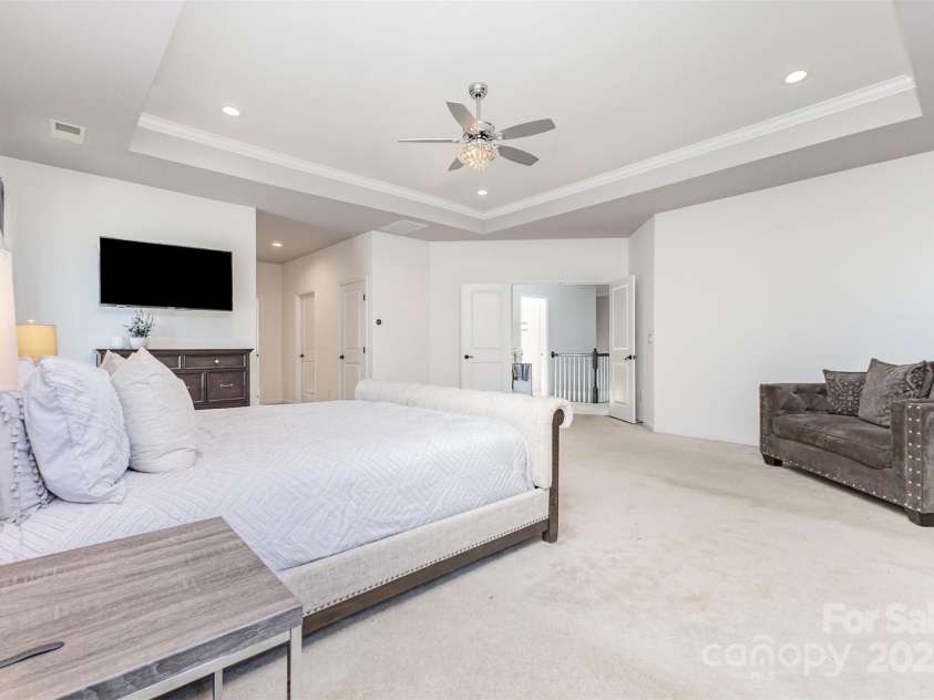 11523 Warfield Avenue, Huntersville, NC 28078.  MLS# CAR4330048, YatesRealty ID 4761. 