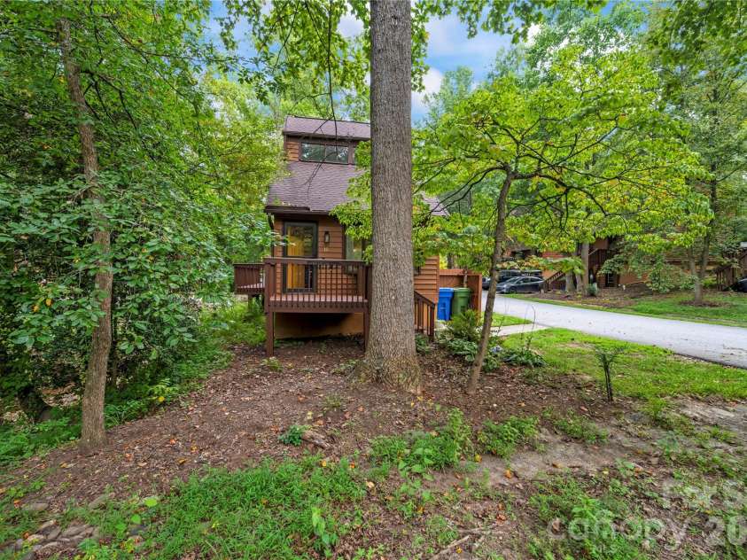 15 Garden Court, Fletcher, NC 28732.  MLS# CAR4417049, YatesRealty ID 47610. 