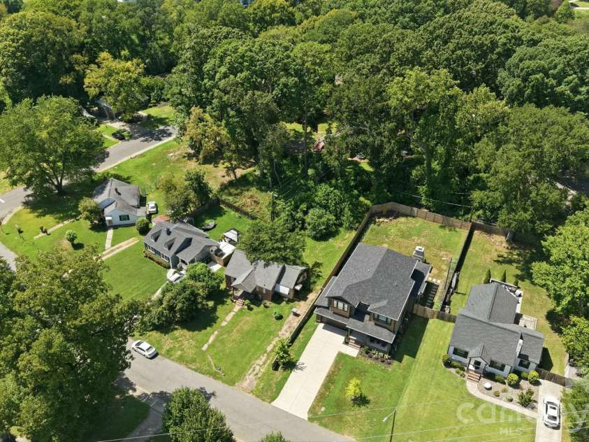 2840 Cowles Road, Charlotte, NC 28208.  MLS# CAR4418445, YatesRealty ID 47611. 