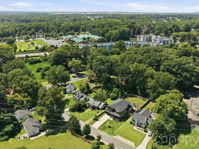 2840 Cowles Road, Charlotte, NC 28208.  MLS# CAR4418445, YatesRealty ID 47611. 