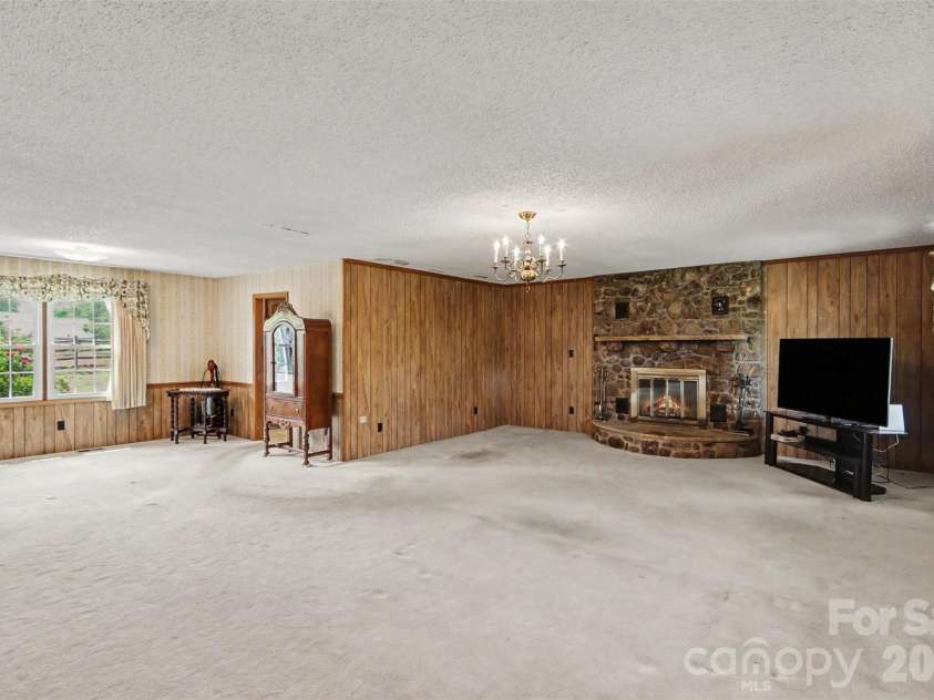 1018 Rembrandt Drive, Concord, NC 28027.  MLS# CAR4419288, YatesRealty ID 47612. 