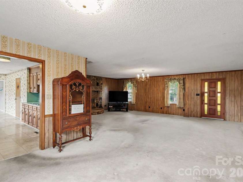 1018 Rembrandt Drive, Concord, NC 28027.  MLS# CAR4419288, YatesRealty ID 47612. 