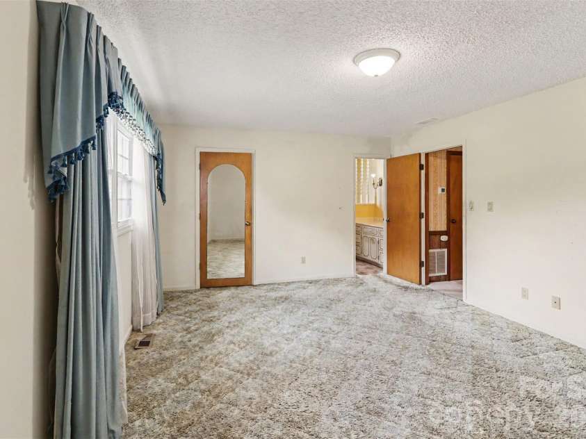 1018 Rembrandt Drive, Concord, NC 28027.  MLS# CAR4419288, YatesRealty ID 47612. 