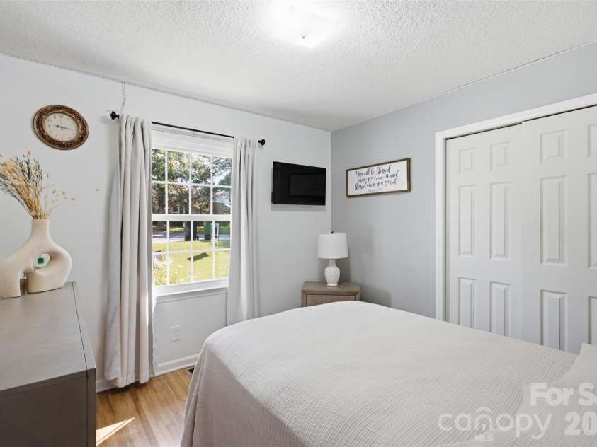19213 Carter Circle, Cornelius, NC 28031.  MLS# CAR4418542, YatesRealty ID 47616. 