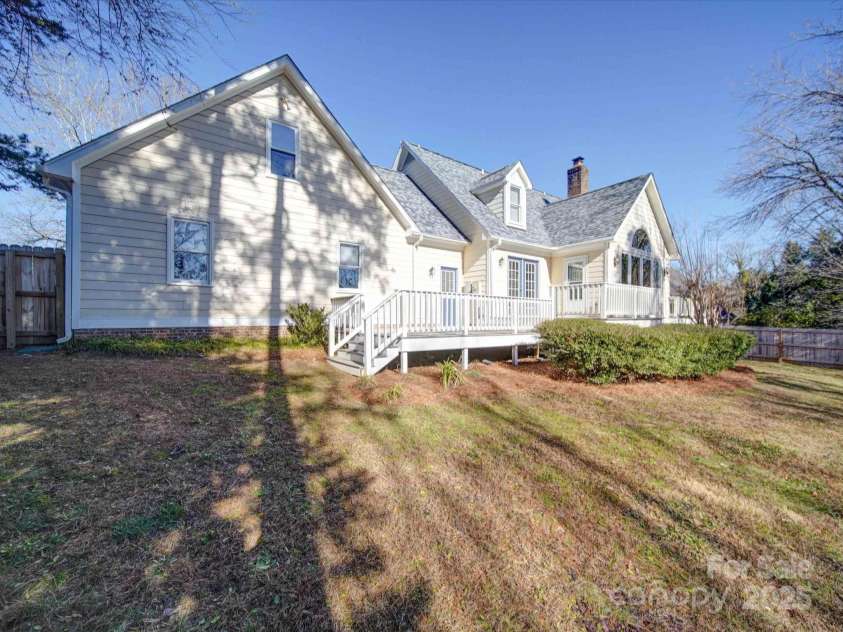 148 Tetbury Avenue, Concord, NC 28025.  MLS# CAR4210934, YatesRealty ID 4762. 