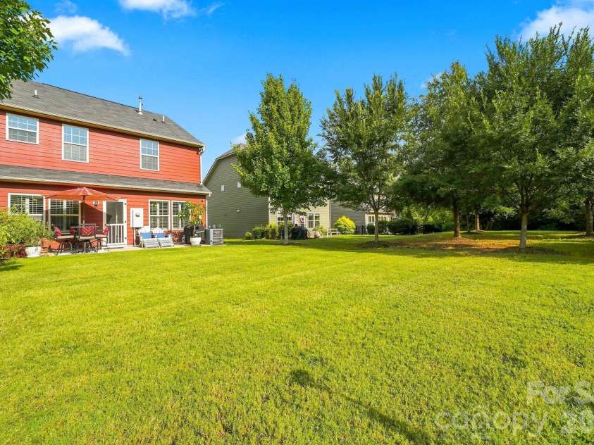 3610 Dolly Madison Road, Charlotte, NC 28208.  MLS# CAR4419185, YatesRealty ID 47622. End unit with lush green space