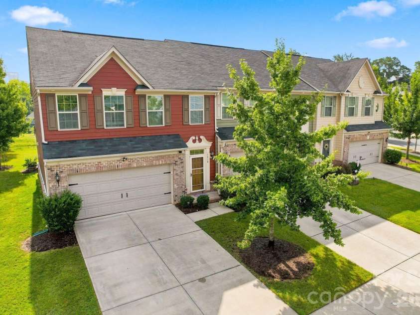 3610 Dolly Madison Road, Charlotte, NC 28208.  MLS# CAR4419185, YatesRealty ID 47622. Long parking pad for ample guest parking