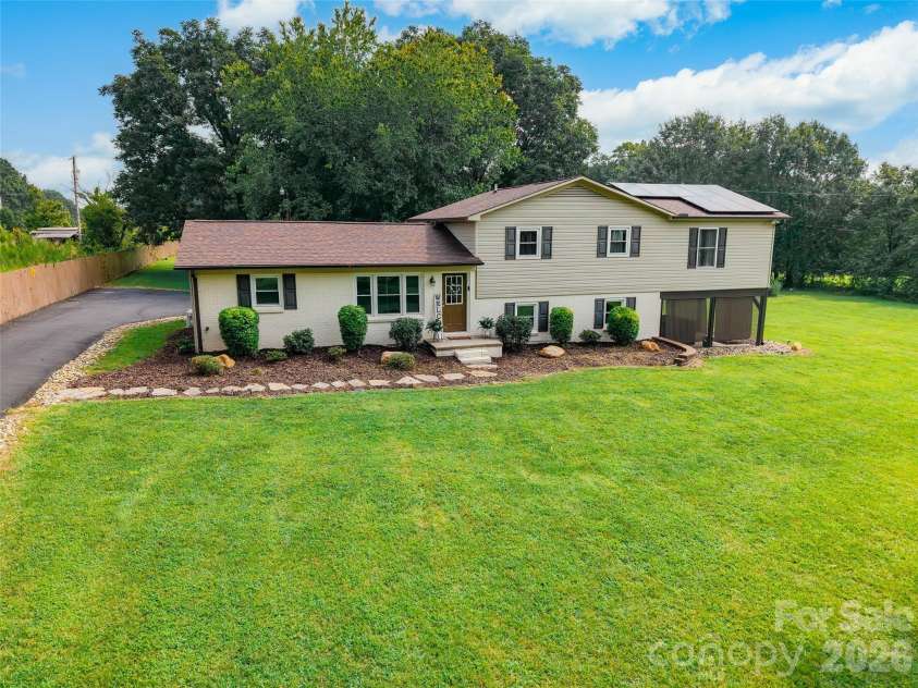 6060 Lineberger Road, Sherrills Ford, NC 28673.  MLS# CAR4418055, YatesRealty ID 47624. 