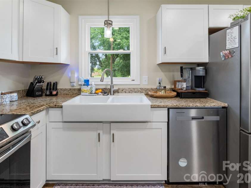 6060 Lineberger Road, Sherrills Ford, NC 28673.  MLS# CAR4418055, YatesRealty ID 47624. 