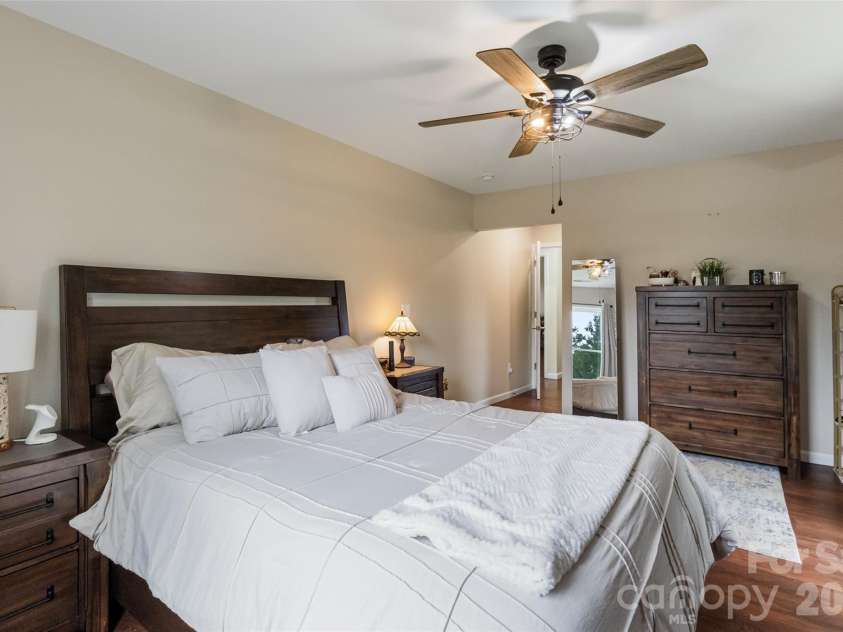6060 Lineberger Road, Sherrills Ford, NC 28673.  MLS# CAR4418055, YatesRealty ID 47624. 