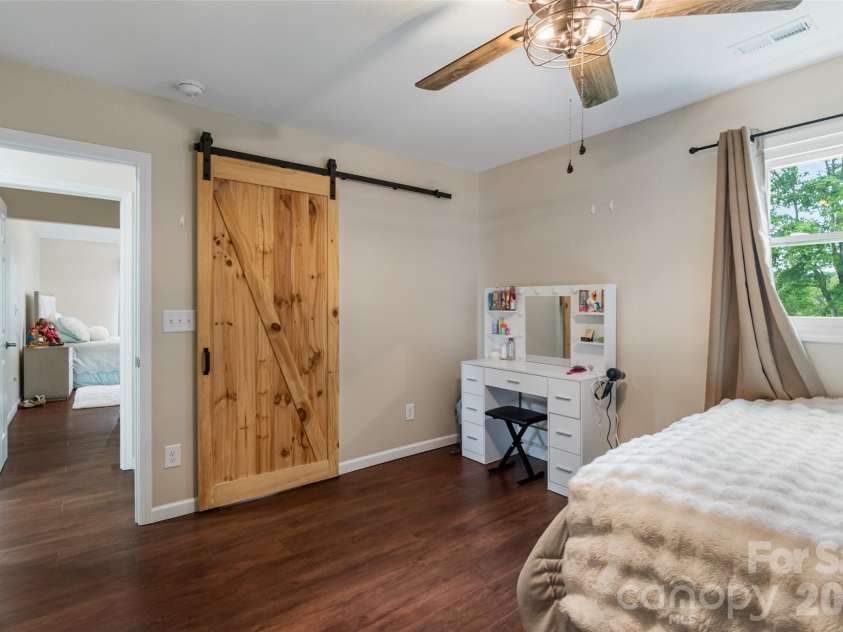 6060 Lineberger Road, Sherrills Ford, NC 28673.  MLS# CAR4418055, YatesRealty ID 47624. 