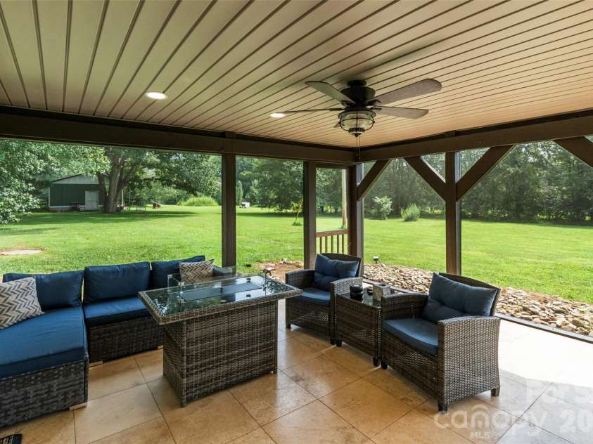 6060 Lineberger Road, Sherrills Ford, NC 28673.  MLS# CAR4418055, YatesRealty ID 47624. 
