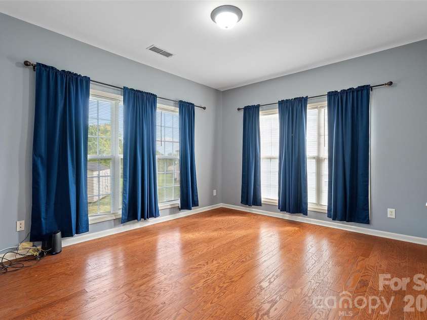 10515 Greenhead View Road, Charlotte, NC 28262.  MLS# CAR4406511, YatesRealty ID 47626. 