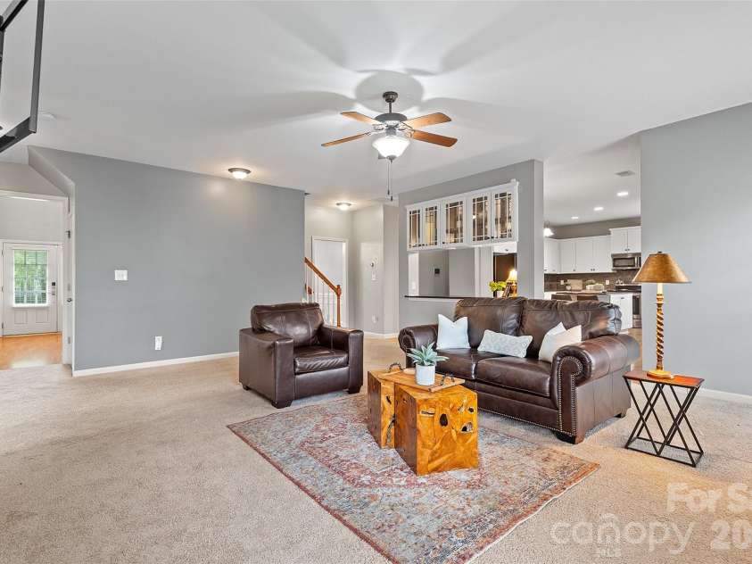 10515 Greenhead View Road, Charlotte, NC 28262.  MLS# CAR4406511, YatesRealty ID 47626. 