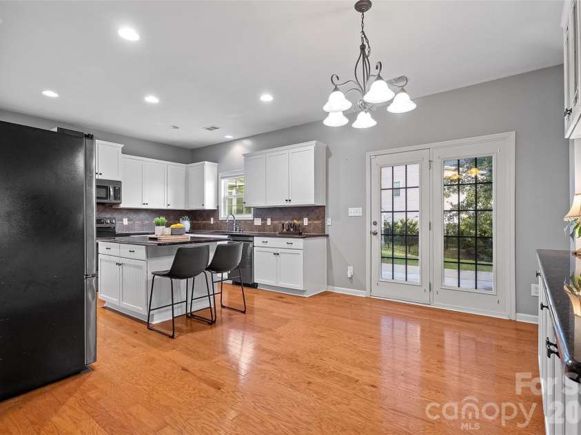 10515 Greenhead View Road, Charlotte, NC 28262.  MLS# CAR4406511, YatesRealty ID 47626. 