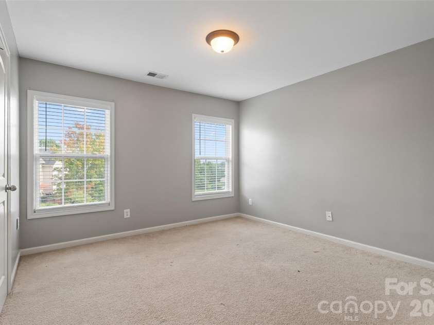 10515 Greenhead View Road, Charlotte, NC 28262.  MLS# CAR4406511, YatesRealty ID 47626. 