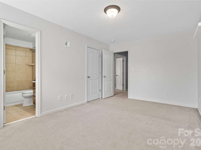 10515 Greenhead View Road, Charlotte, NC 28262.  MLS# CAR4406511, YatesRealty ID 47626. 