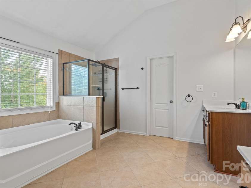 10515 Greenhead View Road, Charlotte, NC 28262.  MLS# CAR4406511, YatesRealty ID 47626. 