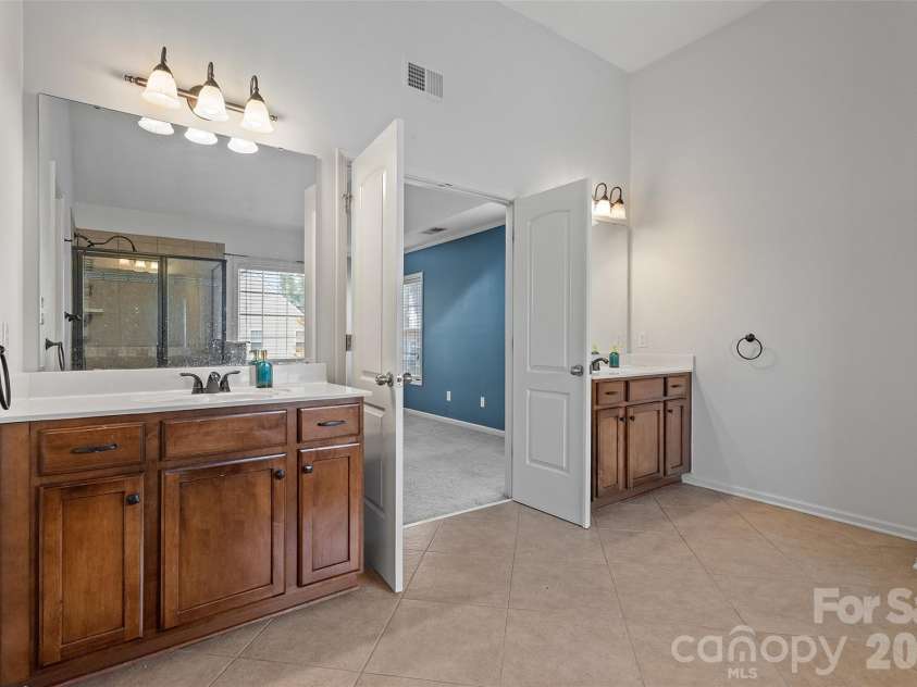 10515 Greenhead View Road, Charlotte, NC 28262.  MLS# CAR4406511, YatesRealty ID 47626. 