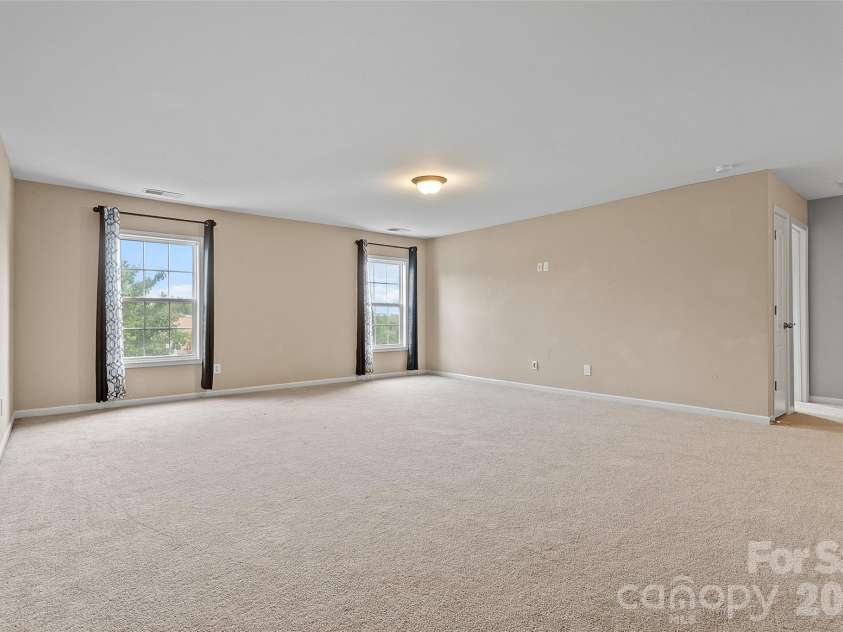 10515 Greenhead View Road, Charlotte, NC 28262.  MLS# CAR4406511, YatesRealty ID 47626. 