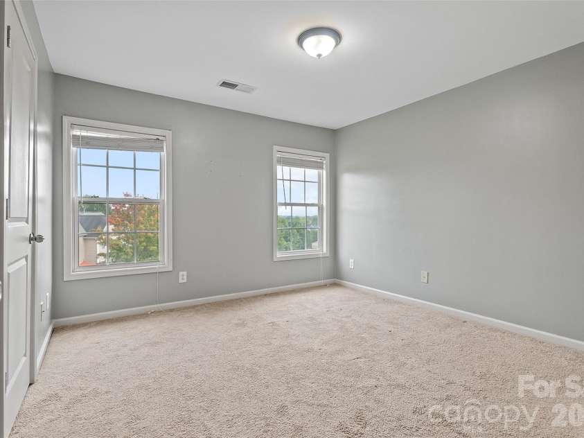 10515 Greenhead View Road, Charlotte, NC 28262.  MLS# CAR4406511, YatesRealty ID 47626. 