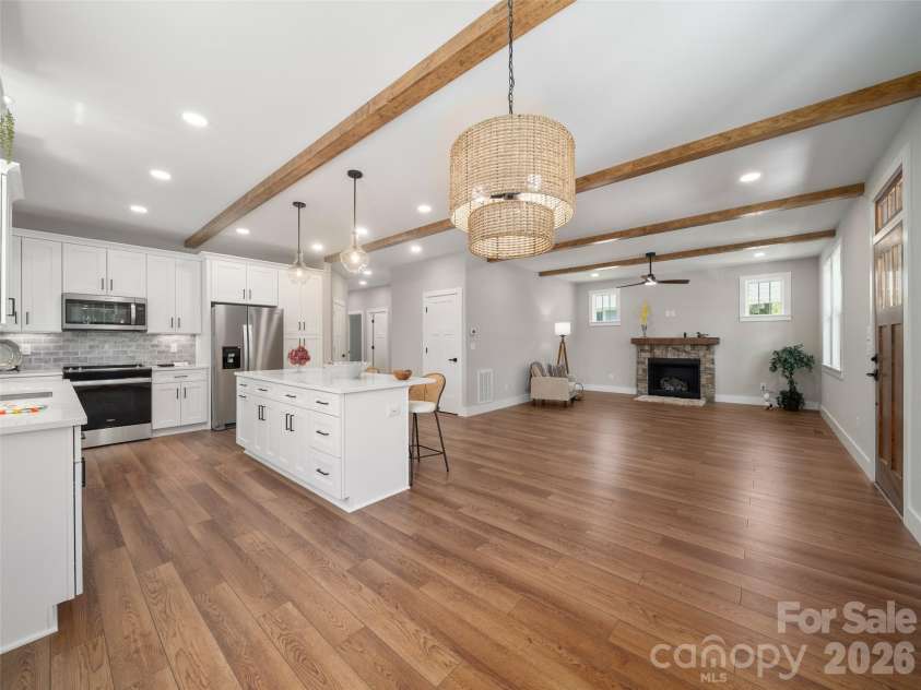42 Summit Avenue, Brevard, NC 28712.  MLS# CAR4418916, YatesRealty ID 47627. 