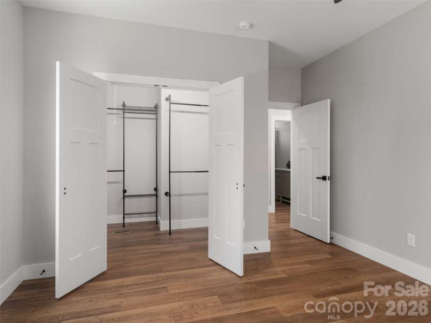 42 Summit Avenue, Brevard, NC 28712.  MLS# CAR4418916, YatesRealty ID 47627. 