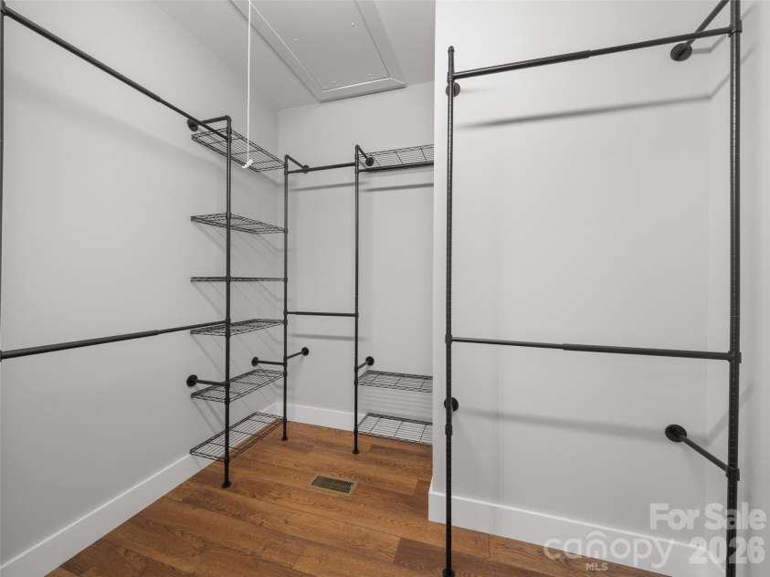 42 Summit Avenue, Brevard, NC 28712.  MLS# CAR4418916, YatesRealty ID 47627. 