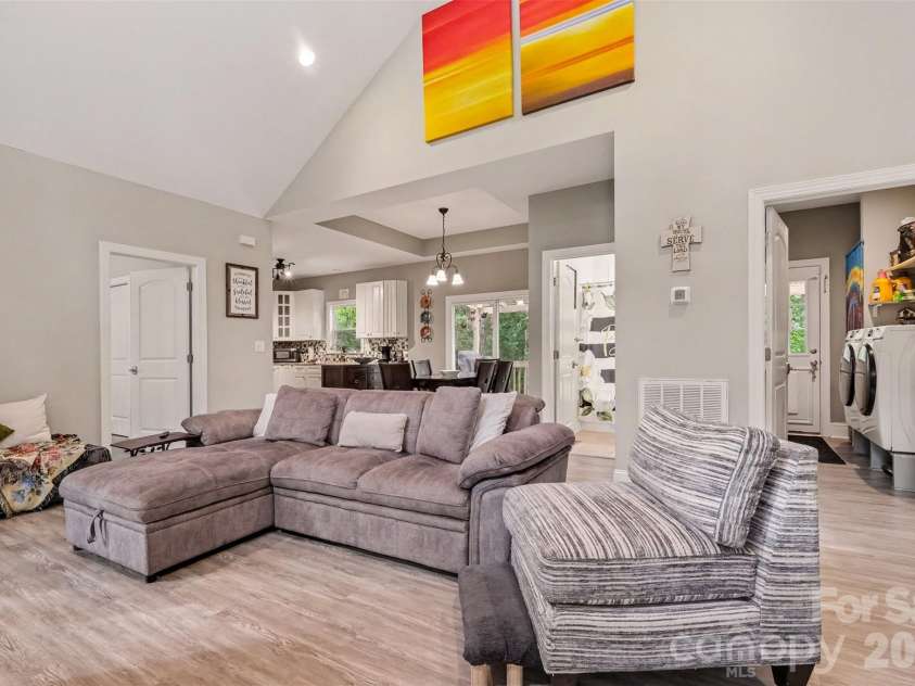 1042 Rosewood Drive, Dallas, NC 28034.  MLS# CAR4417787, YatesRealty ID 47629. 