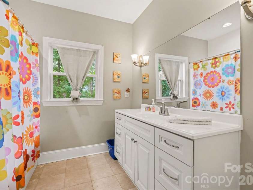 1042 Rosewood Drive, Dallas, NC 28034.  MLS# CAR4417787, YatesRealty ID 47629. 