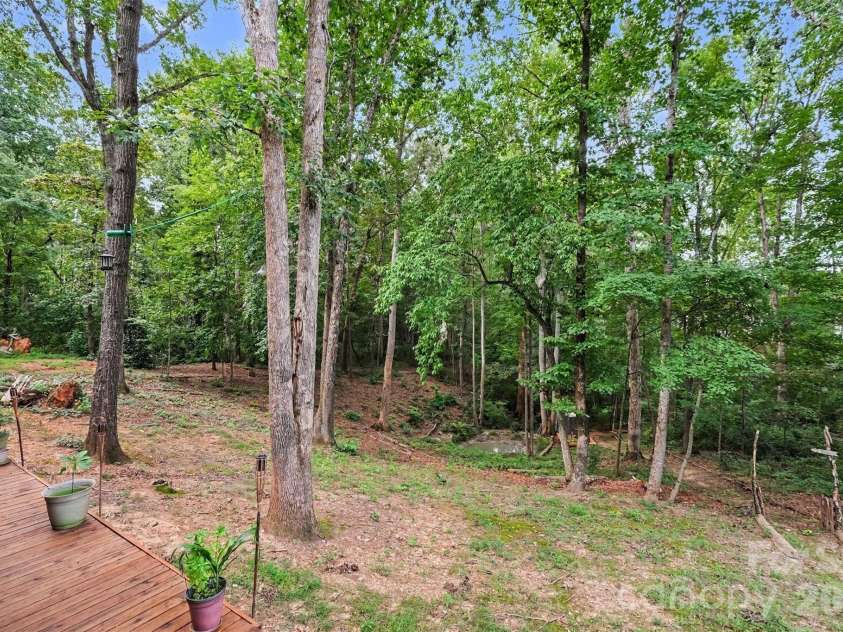 1042 Rosewood Drive, Dallas, NC 28034.  MLS# CAR4417787, YatesRealty ID 47629. 
