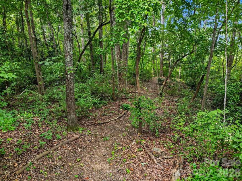1042 Rosewood Drive, Dallas, NC 28034.  MLS# CAR4417787, YatesRealty ID 47629. 