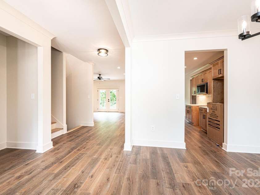 2109 6th Street, Hickory, NC 28601.  MLS# CAR4223210, YatesRealty ID 4763. 