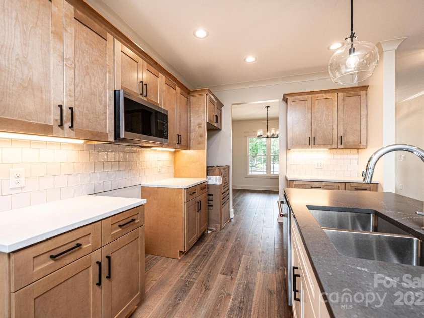 2109 6th Street, Hickory, NC 28601.  MLS# CAR4223210, YatesRealty ID 4763. 