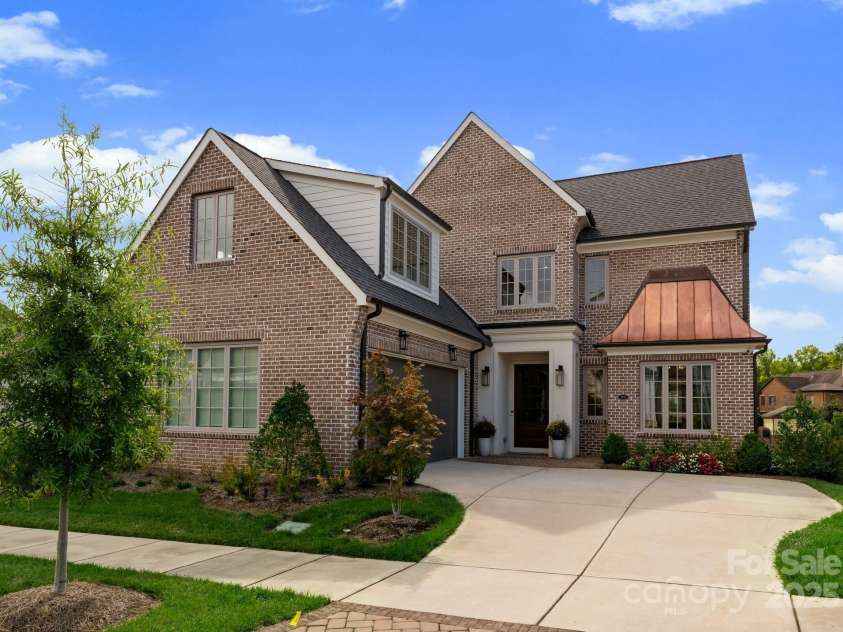 3011 Ella Katherine Way, Charlotte, NC 28210.  MLS# CAR4312353, YatesRealty ID 4763. Daytime view of this stuning Simoni home.