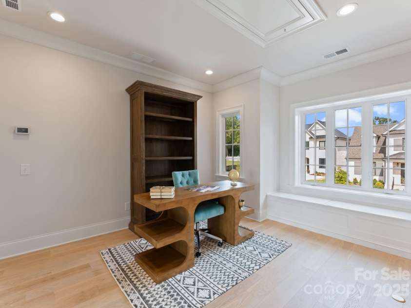 3011 Ella Katherine Way, Charlotte, NC 28210.  MLS# CAR4312353, YatesRealty ID 4763. Upstairs loft area.