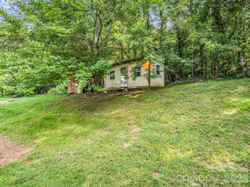 375 Bee Tree Road, Swannanoa, NC 28778.  MLS# CAR4419136, YatesRealty ID 47630. 