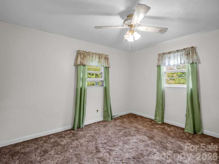 375 Bee Tree Road, Swannanoa, NC 28778.  MLS# CAR4419136, YatesRealty ID 47630. 