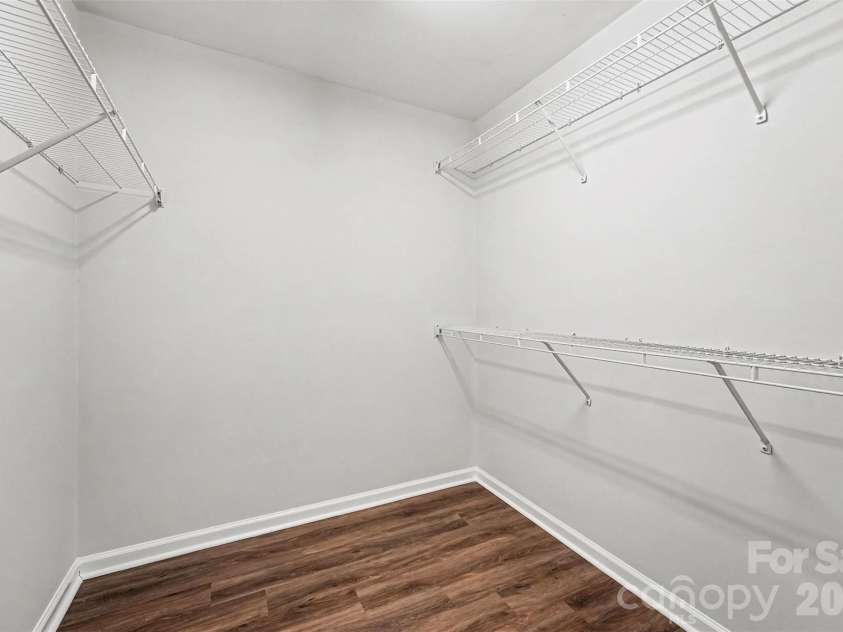 10104 Rockwood Road, Charlotte, NC 28215.  MLS# CAR4419415, YatesRealty ID 47633. 