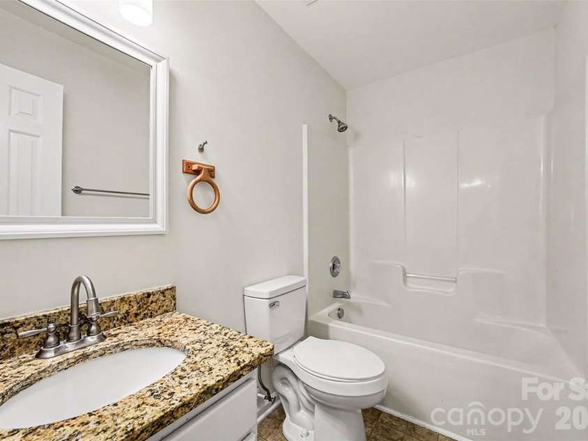 10104 Rockwood Road, Charlotte, NC 28215.  MLS# CAR4419415, YatesRealty ID 47633. 