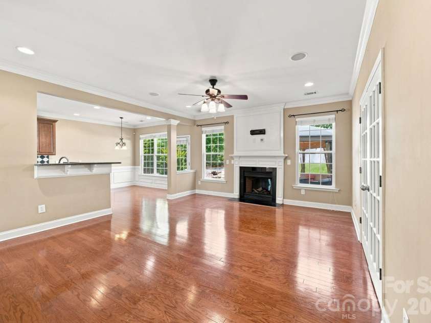9770 Turning Wheel Drive, Charlotte, NC 28214.  MLS# CAR4418551, YatesRealty ID 47634. 