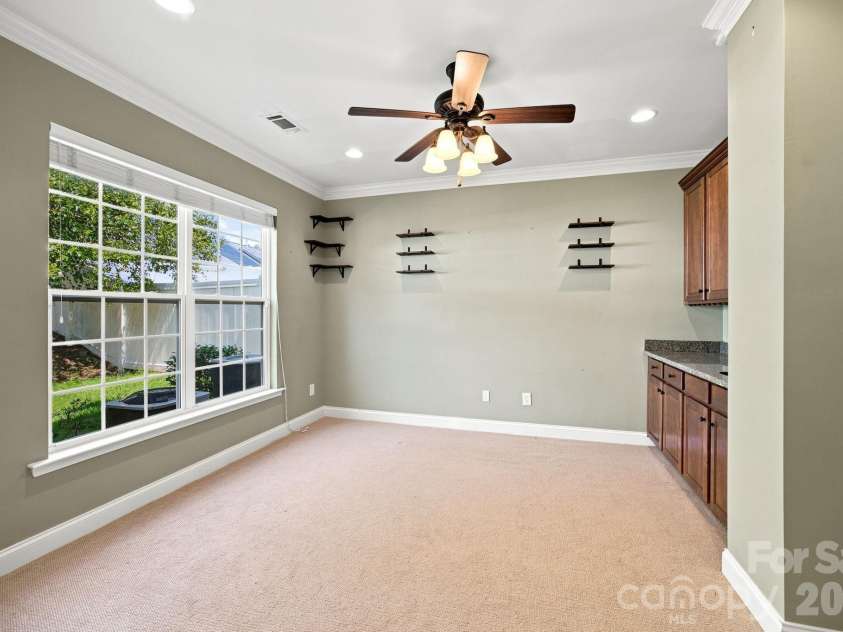 9770 Turning Wheel Drive, Charlotte, NC 28214.  MLS# CAR4418551, YatesRealty ID 47634. 