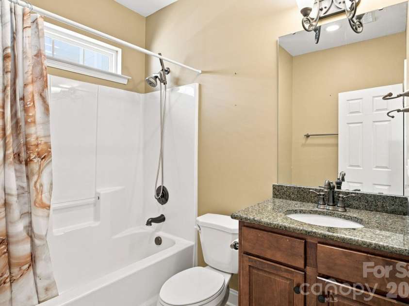 9770 Turning Wheel Drive, Charlotte, NC 28214.  MLS# CAR4418551, YatesRealty ID 47634. 