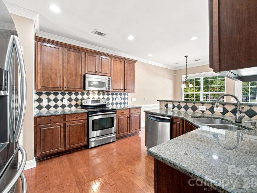 9770 Turning Wheel Drive, Charlotte, NC 28214.  MLS# CAR4418551, YatesRealty ID 47634. 