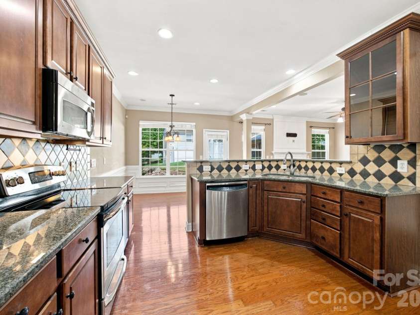 9770 Turning Wheel Drive, Charlotte, NC 28214.  MLS# CAR4418551, YatesRealty ID 47634. 